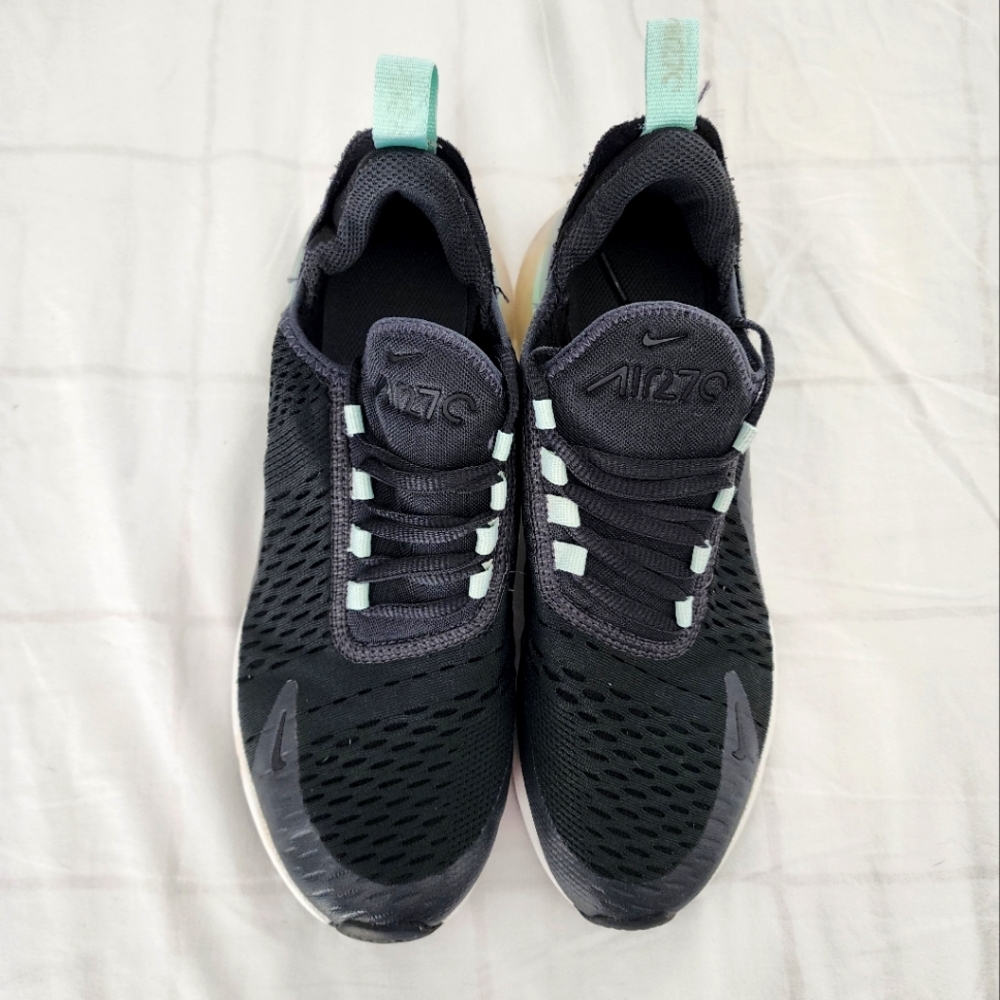 Girls Nike Air270